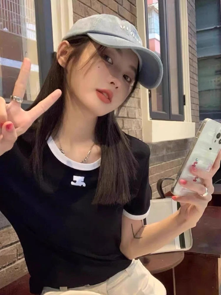 American Retro Short Sleeve T-shirt Women Streetwear Slim Fit Casual Embroidery Print Top Y2k Lady Korean Fashion Summer Clothes