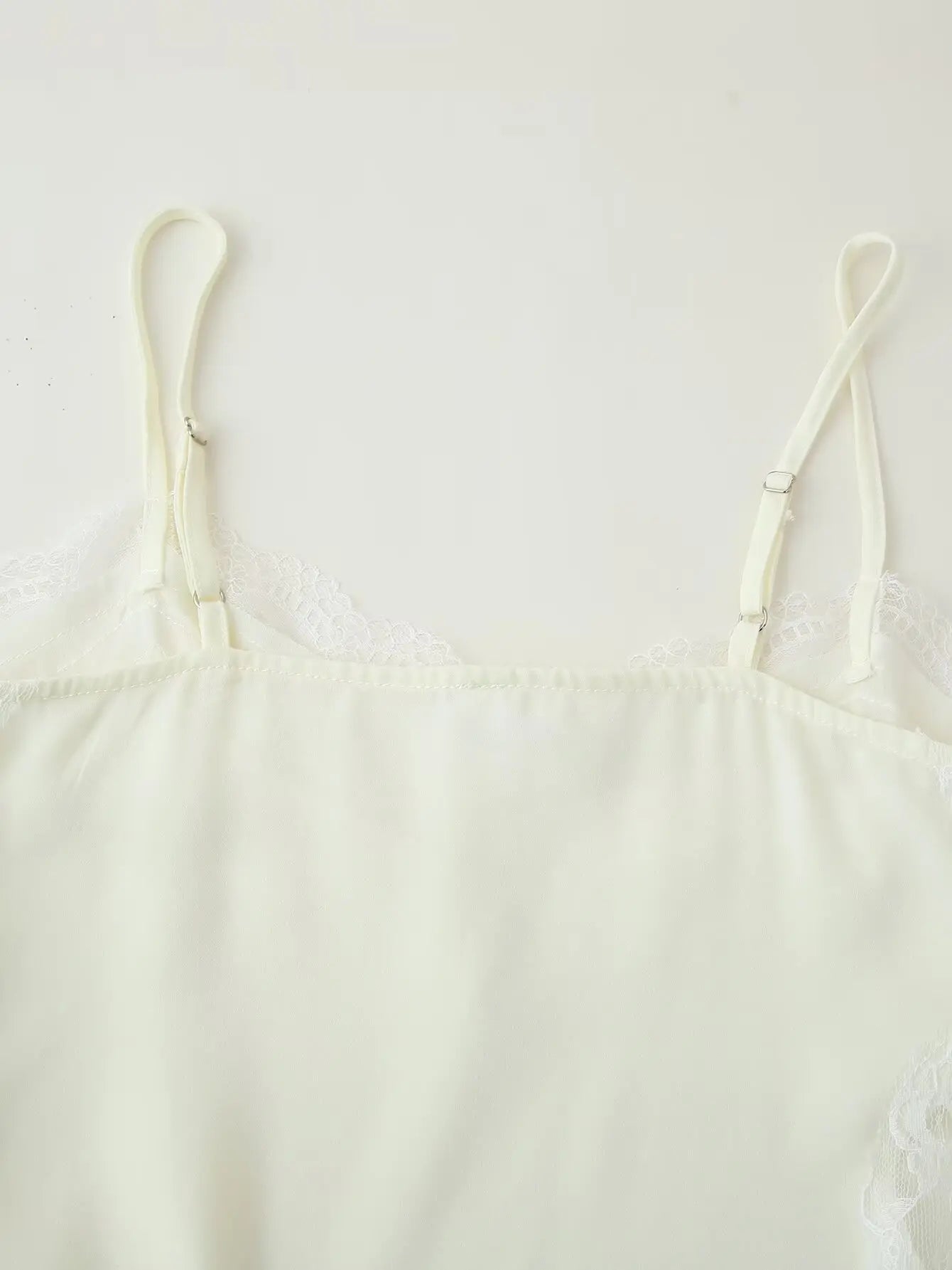 TRAFZA Female 2025 Summer Fashion V-neck Lace Spliced Split Sling Top Women Chic Sexy Backless Party Style Casual Camisole Top