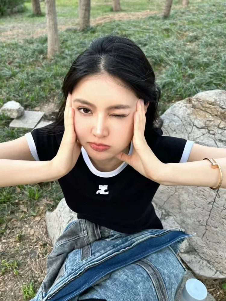 American Retro Short Sleeve T-shirt Women Streetwear Slim Fit Casual Embroidery Print Top Y2k Lady Korean Fashion Summer Clothes