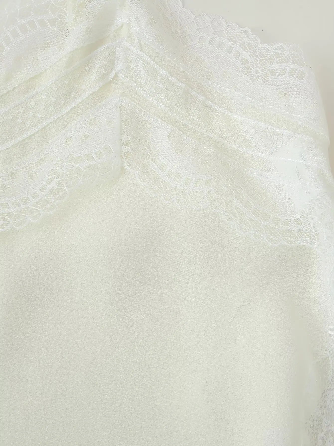 TRAFZA Female Summer New Fashion V-neck Lace Spliced Split Sling Top Women Elegant Sexy Backless Party Style Casual Camisole Top