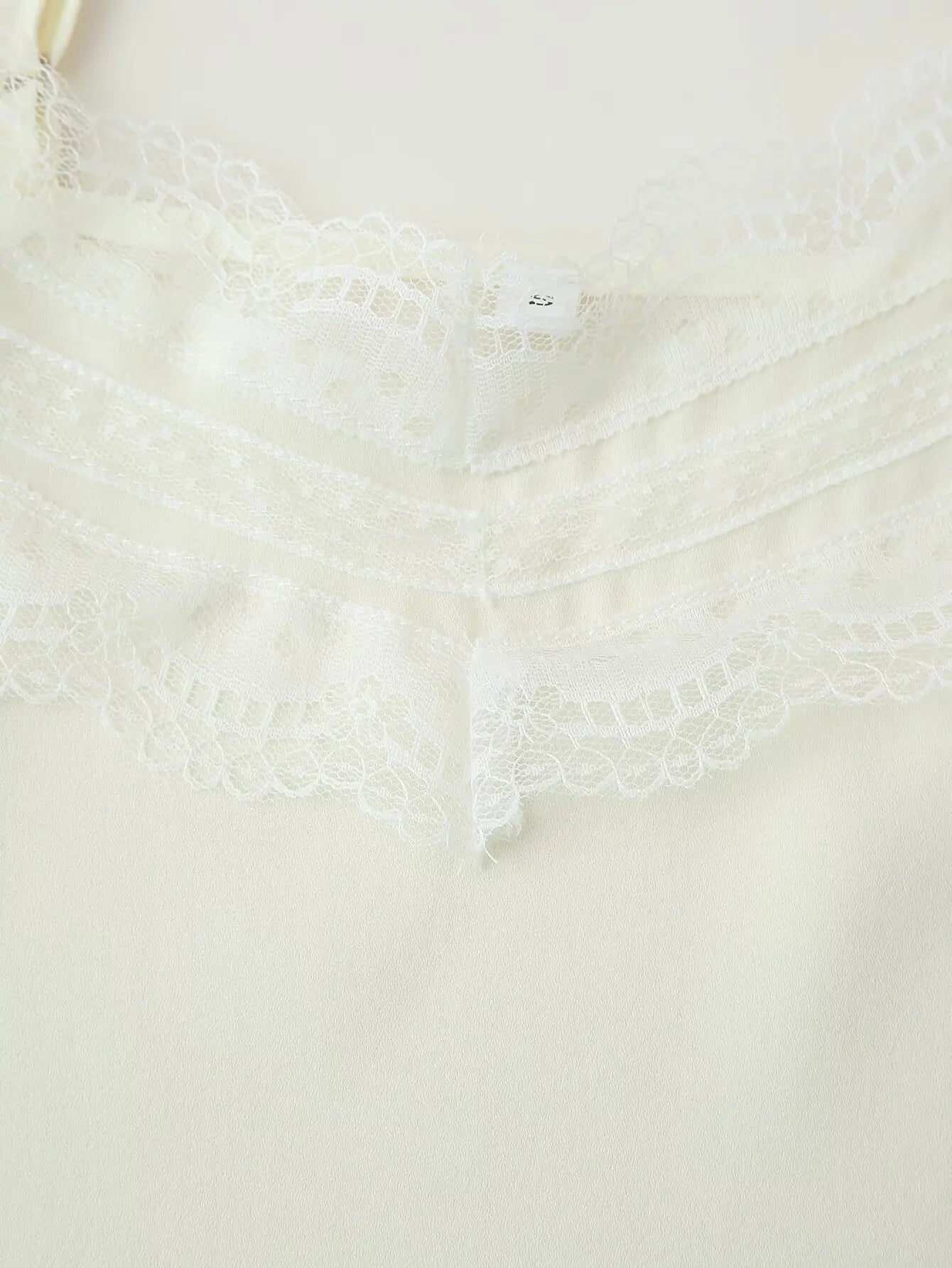 TRAFZA Female 2025 Summer Fashion V-neck Lace Spliced Split Sling Top Women Chic Sexy Backless Party Style Casual Camisole Top