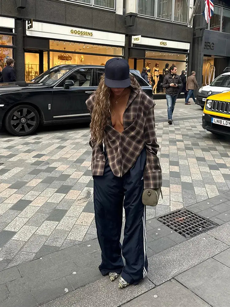 Vintage Plaid V-neck Shirts Women Sexy Patchwork Full Sleeve Loose Pleated Blouse Female 2025 Fashion Autumn Lady Outwears